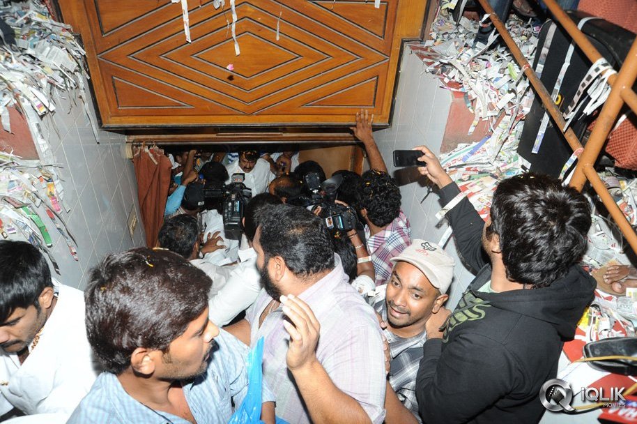 Legend-Movie-Hungama-at-Bramaramba-Theatre